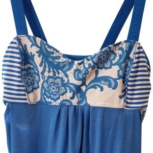 Lululemon no limits active tank size 4